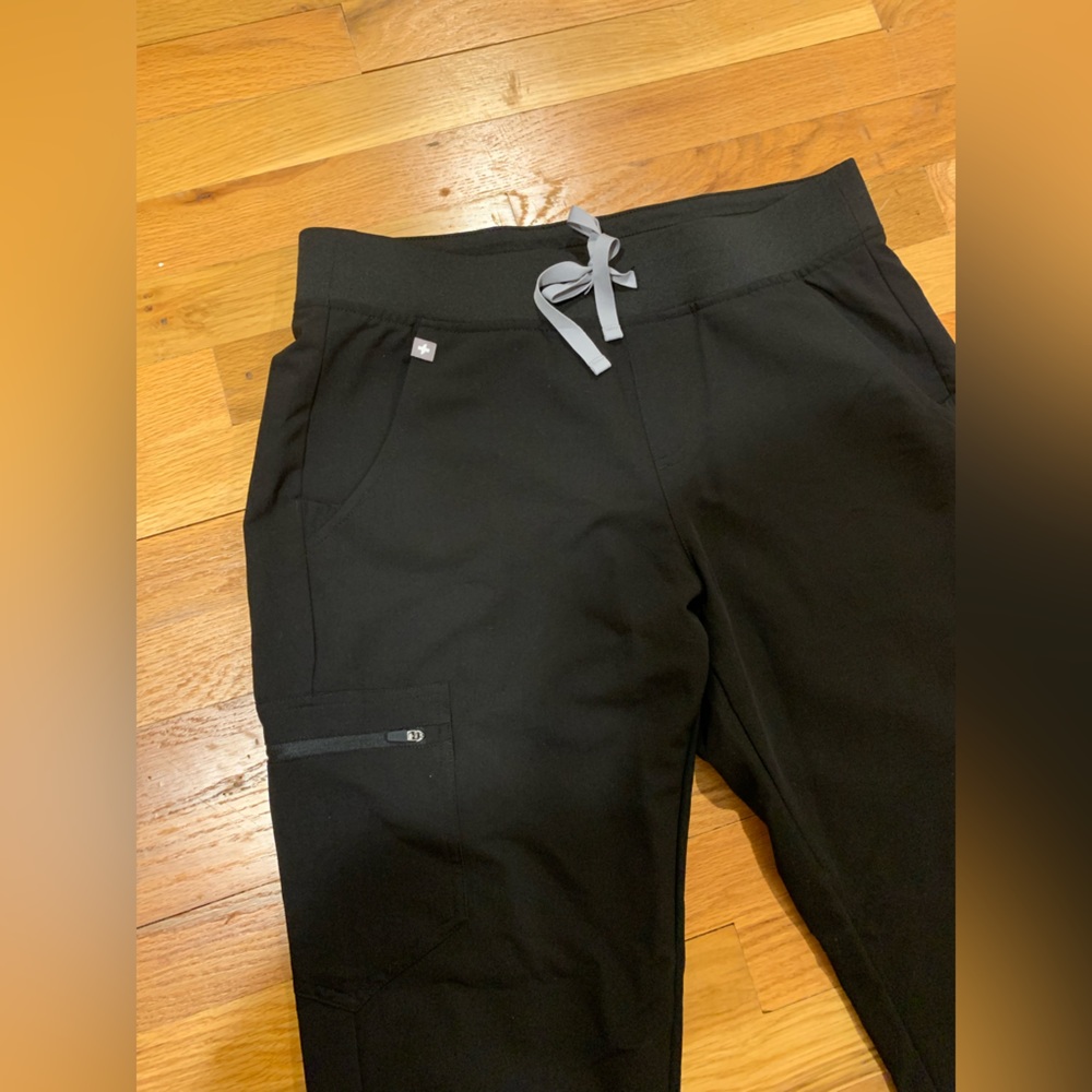 Figs black joggers